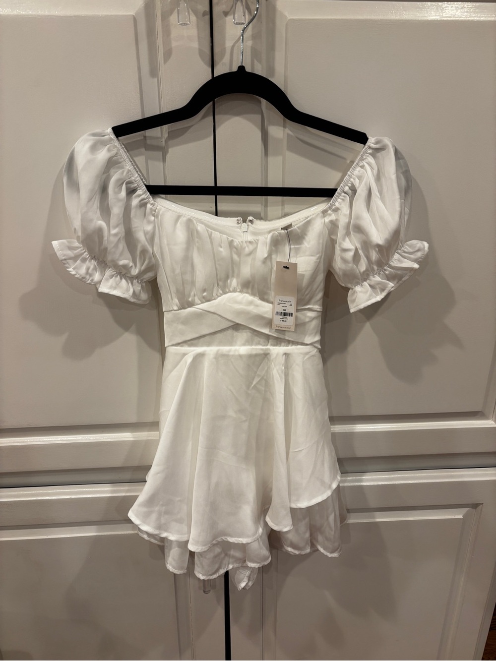NWT Francesca's Collections White Puff-Sleeve Mini Dress Romper